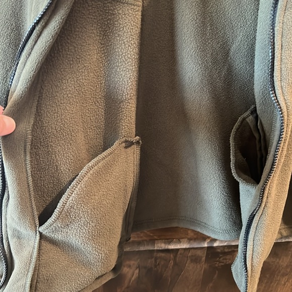 Trail Crest men’s camo fleece jacket- large - Picture 6 of 8